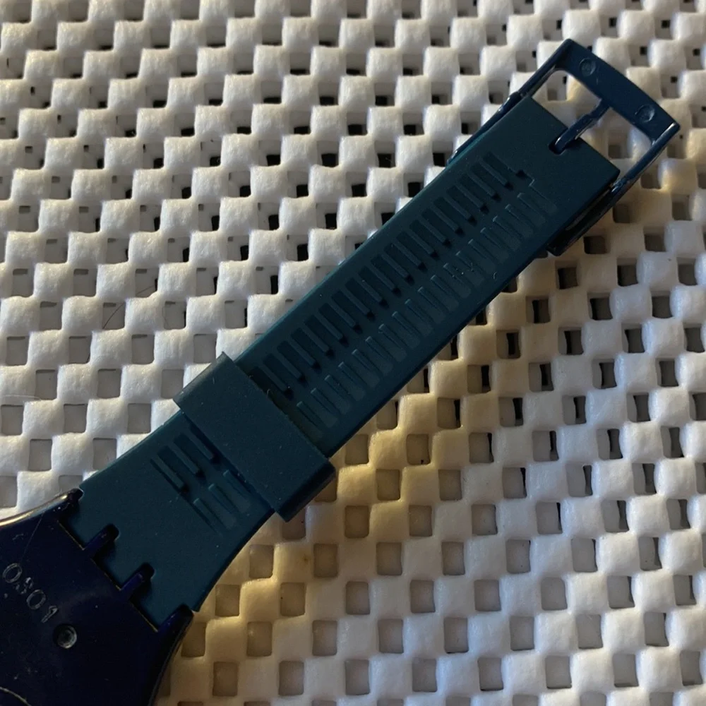 Swatch Watch - GN704 - GOOD SHAPE - Picture 7 of 9